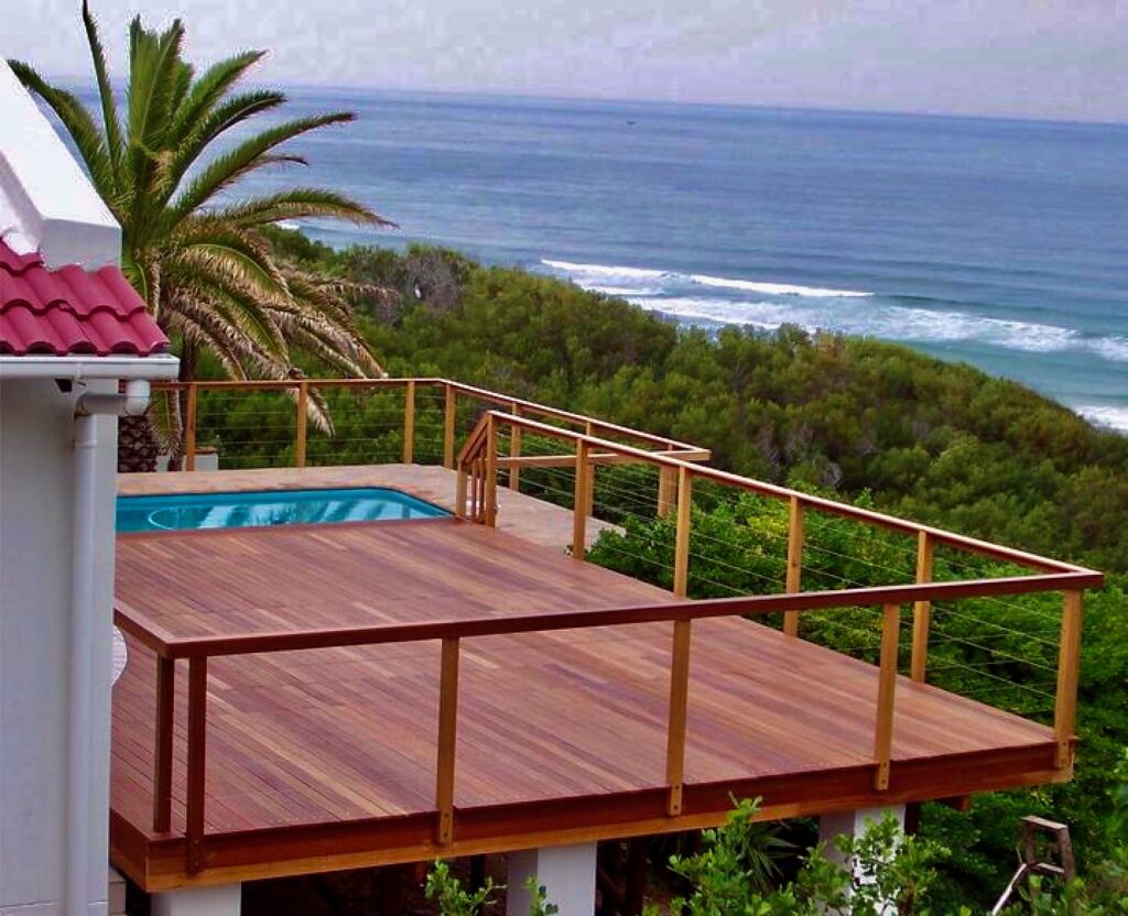 Deck Balau + pool coat fibreglass lined (2)